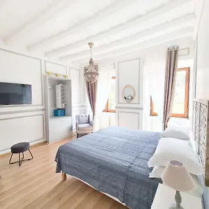 Via Vittoria Quattro Apartamento
