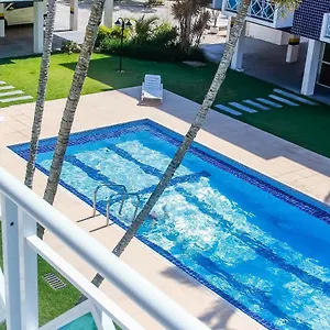 Apto A 70 Metros Da Praia, Piscina, 03 Ar Condicionados, Vaga De Garagem Apartamento Florianópolis