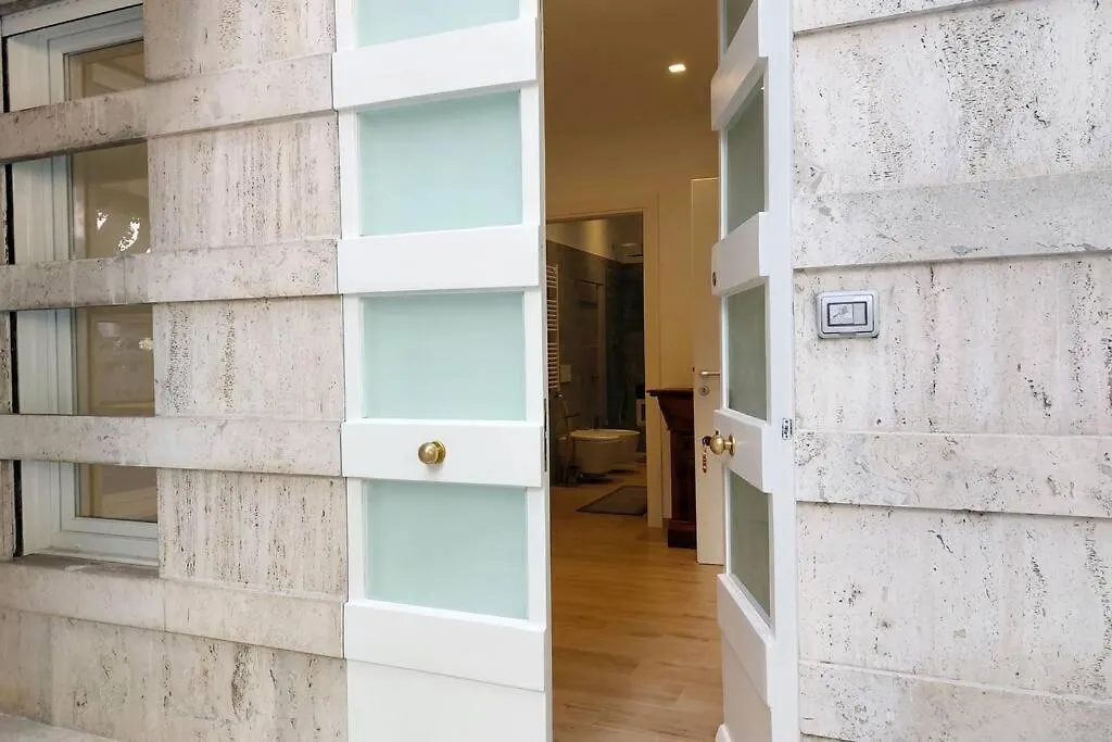 Aventino Contemporary Apartment Rome